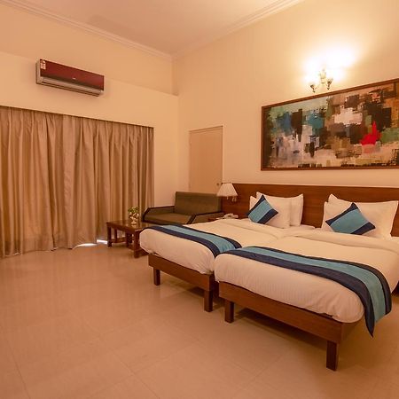 Mint Bundela Resort Khajuraho Bagian luar foto